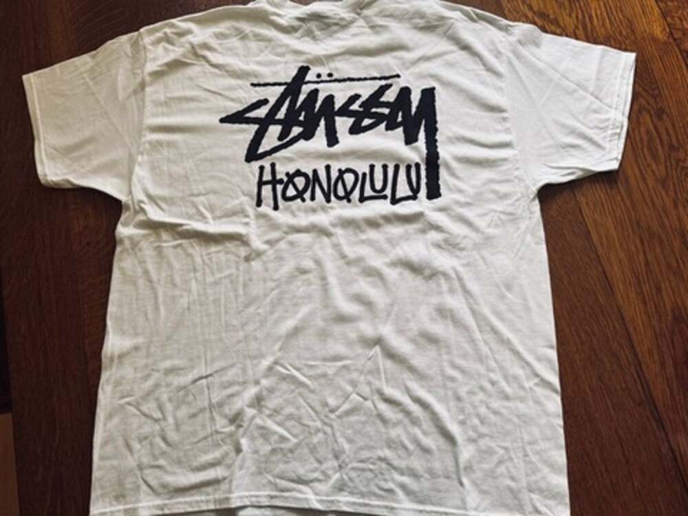 Stüssy Honolulu Chapter Tee Short Sleeve in White XLarge